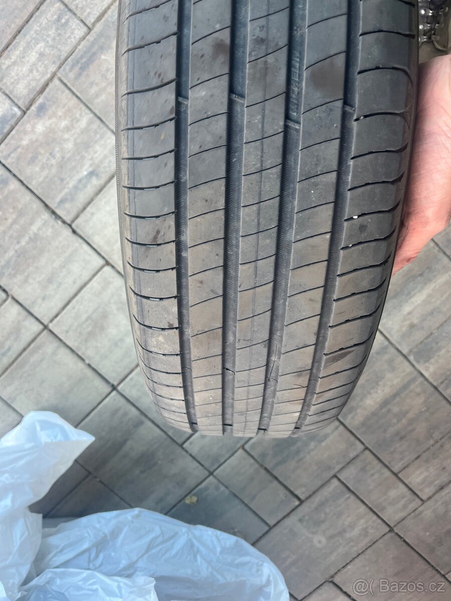 Letní pneu Michelin 205/60R16 - 2