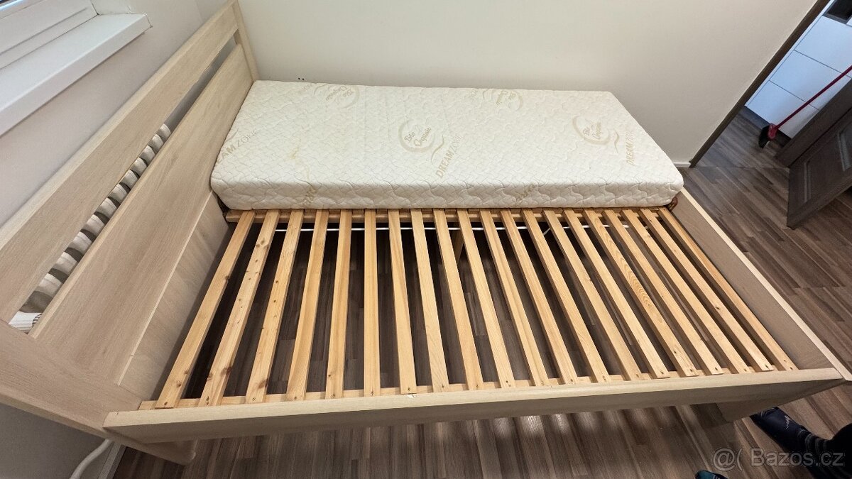 manželská postel s matracemi - 2
