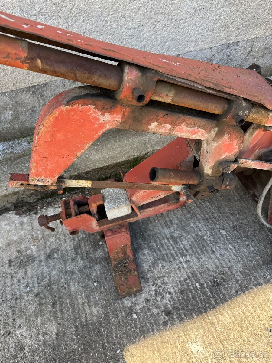 ELEKTRICKÁ PILA NA KOV AKCE SKEVA - 2