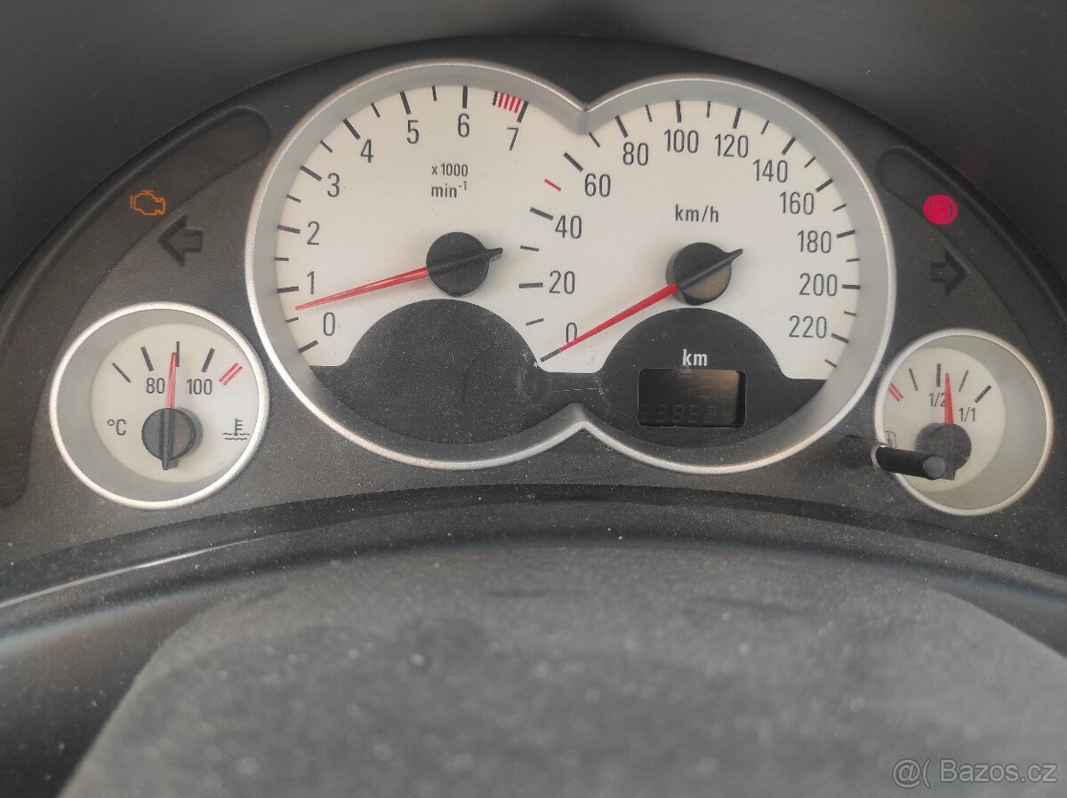 Opel Corsa C 1,2 59kw Twinport 2006 - 2