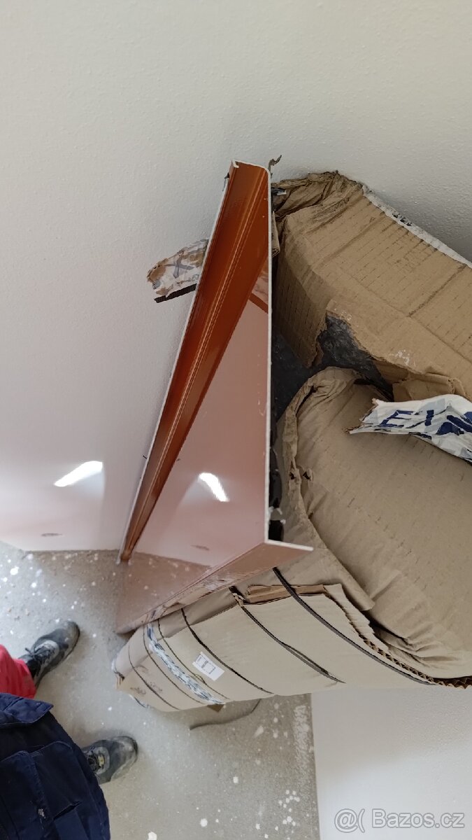 Venkovní hliníkový parapet 183cm - 2