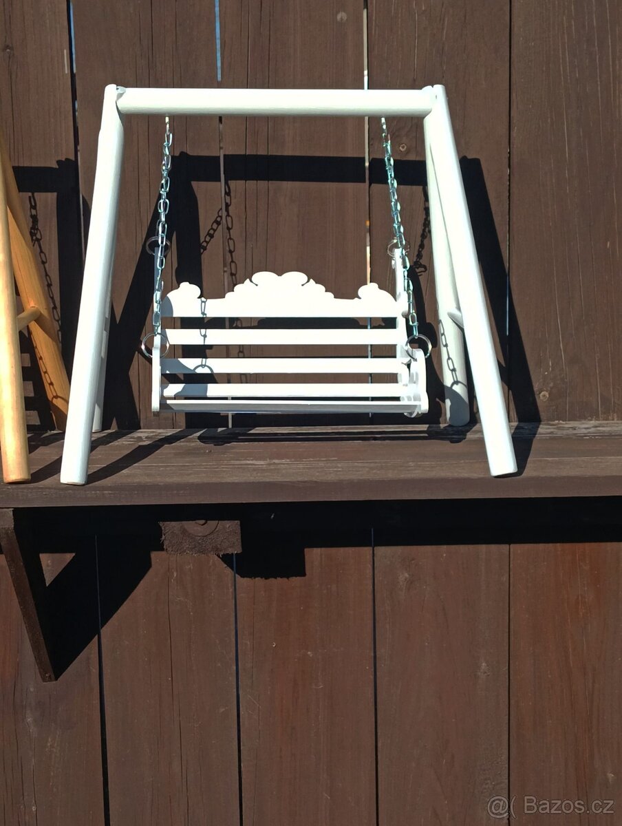 Houpačka pro panenky - 2