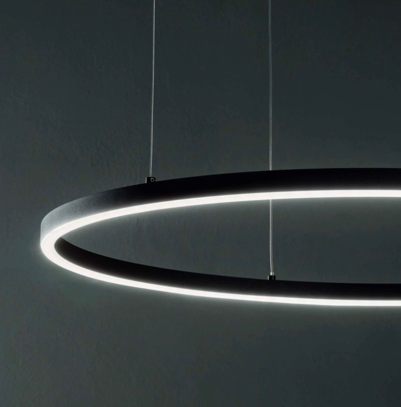 Kruhové LED světlo 206 cm - 2