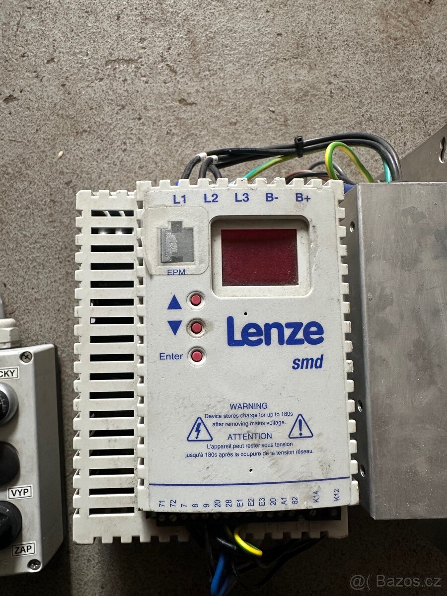 Frekvenční měnič Lenze 5,5Kw - 2