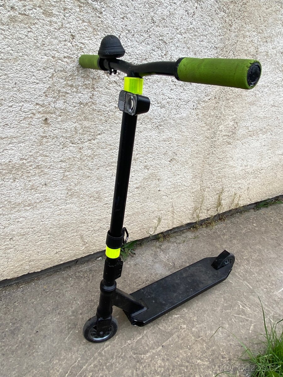 Skate koloběžká - 2