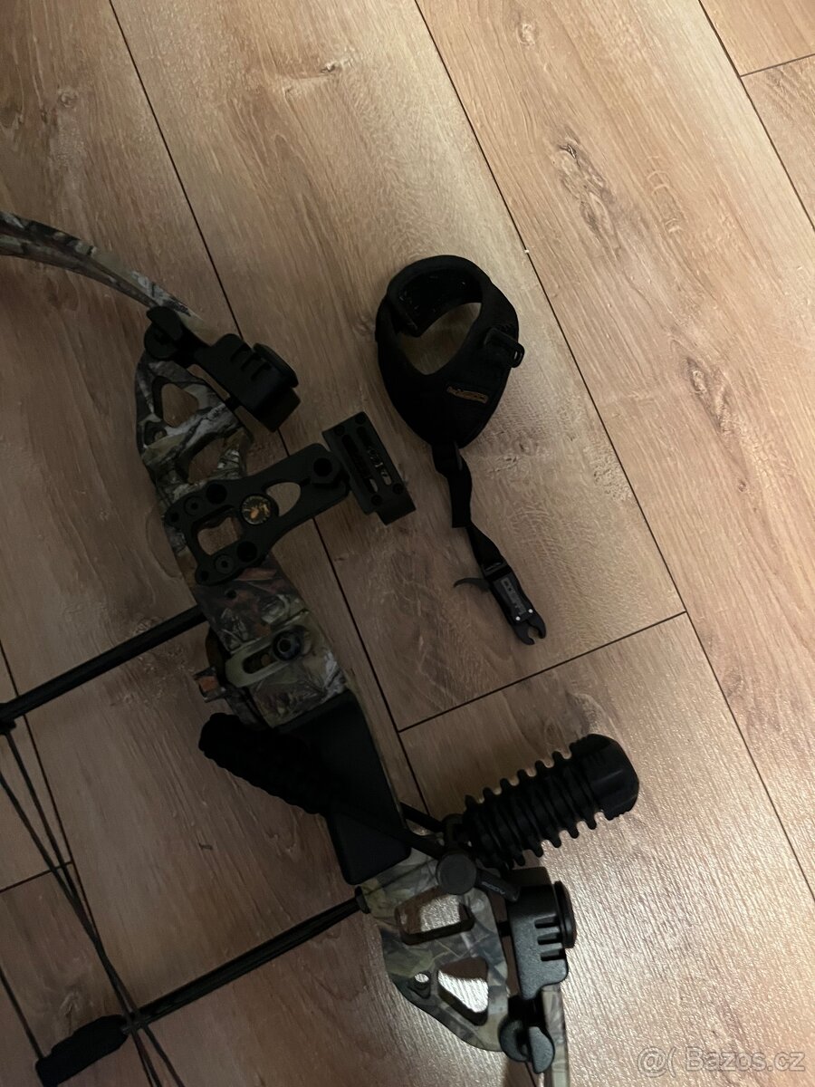 Kladkový luk Bear - 2