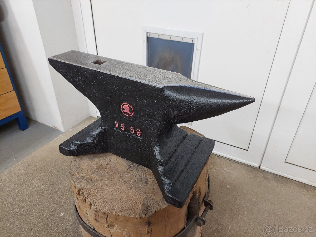 Kovadlina ŠKODA 52kg - 2