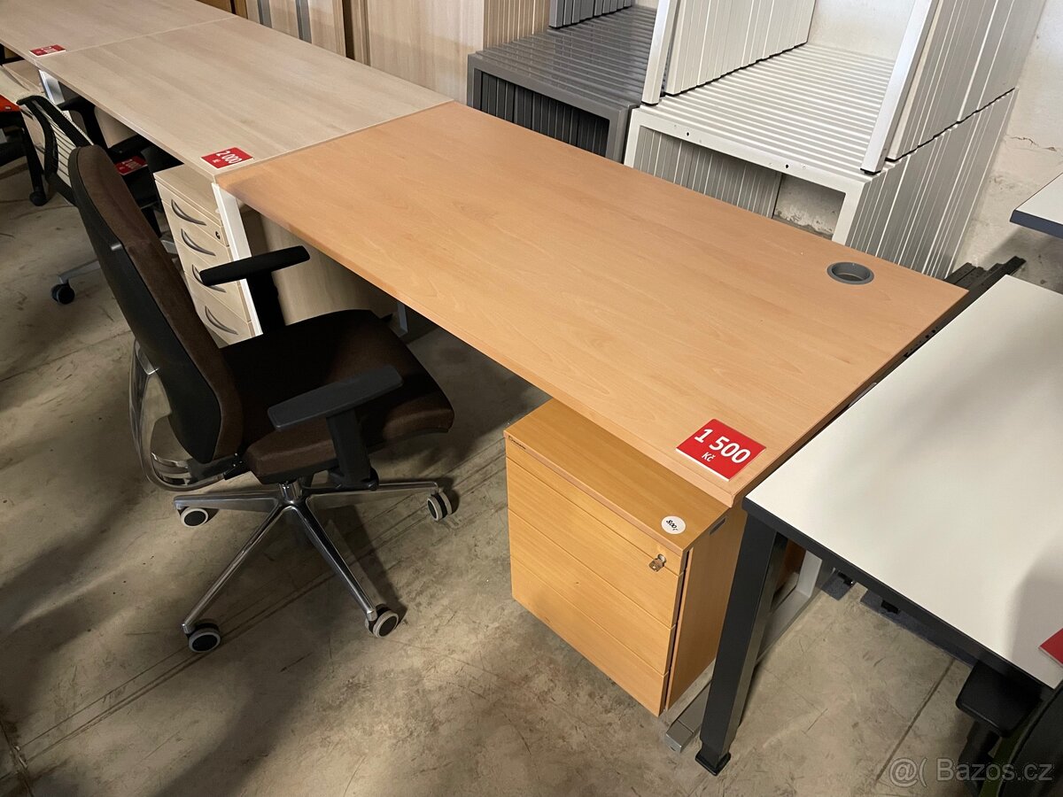 Kancelářský stůl Techo - 2