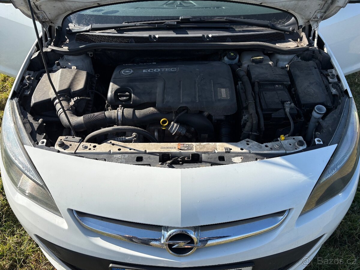 Prodám Opel Astra r.v. 2014 - 2