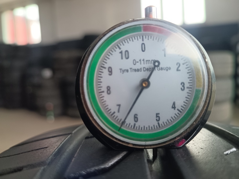 195/65 R15 CONTINENTAL (1714) - 2