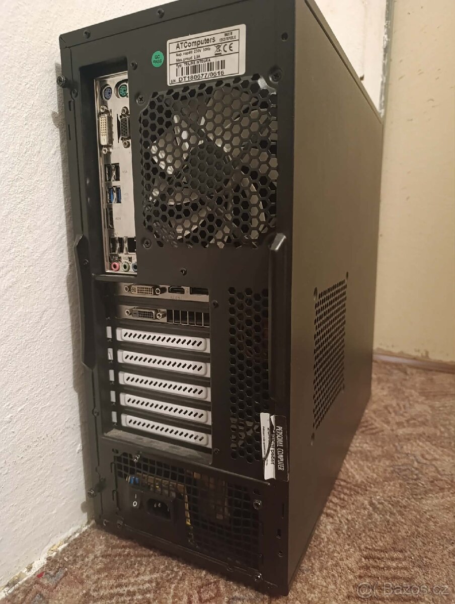 Starší herní počítač - 2