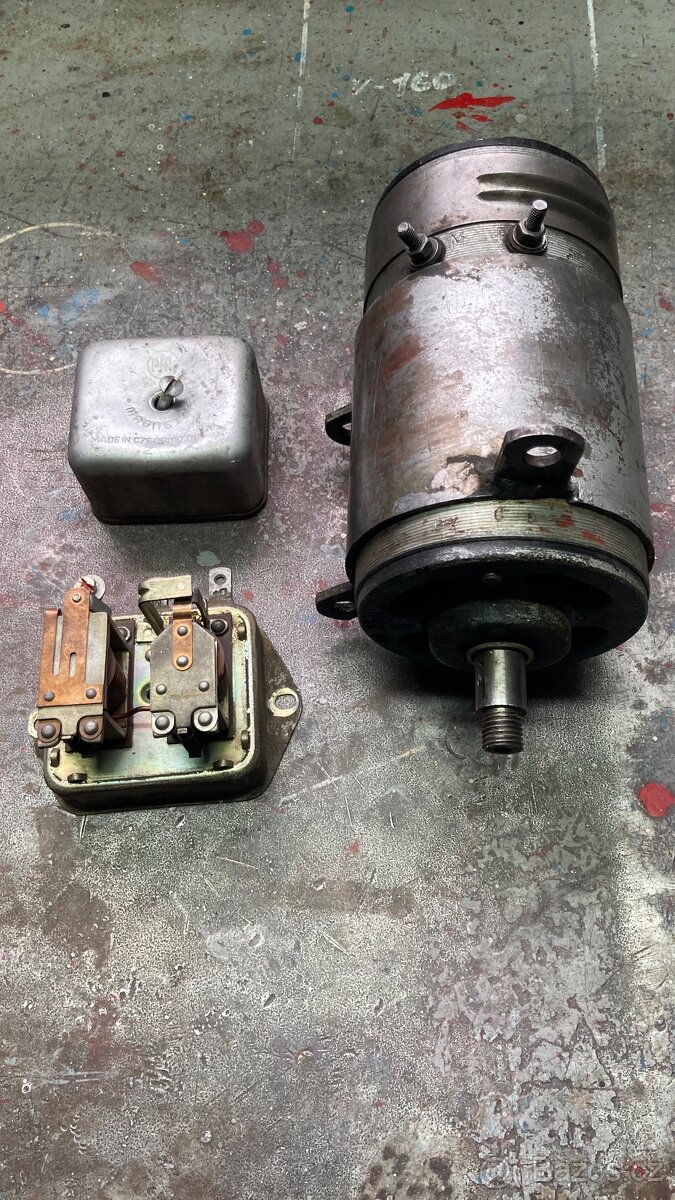 Dynamo 12V + relé. - 2