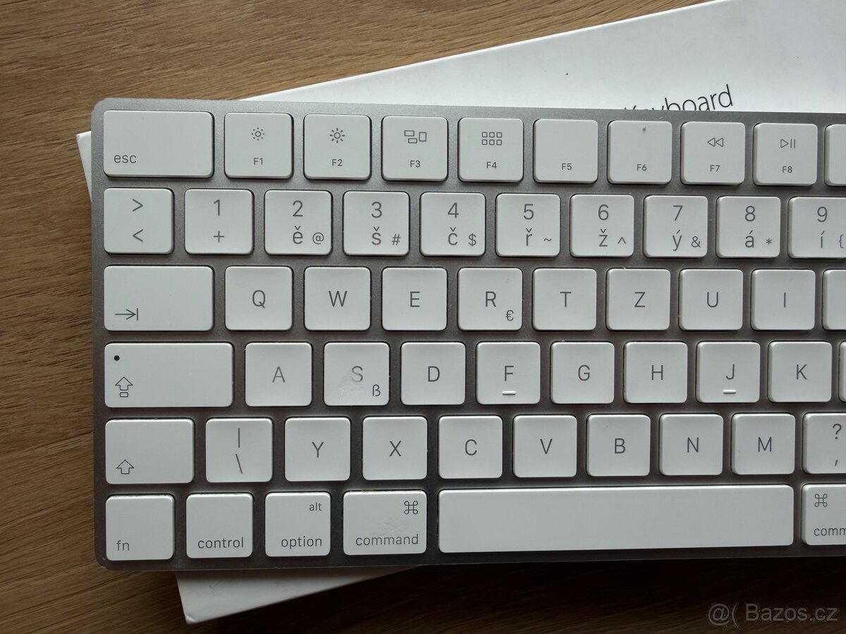 Apple Magic keyboard MLA22CZ/A - 2