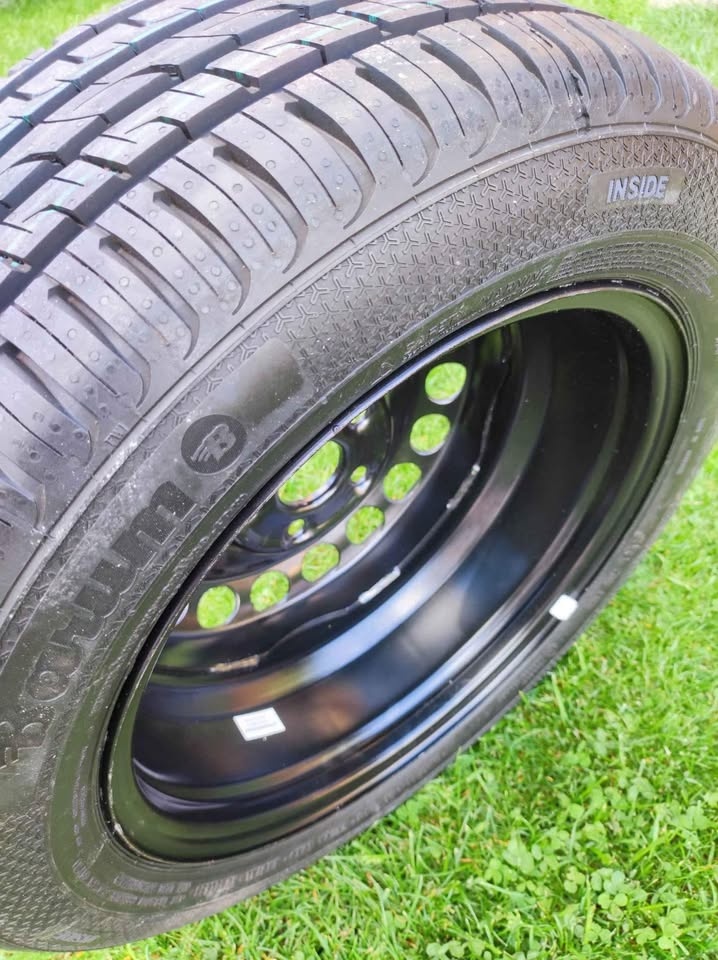 Barum 205/55 R 16 V XL + disk - 2