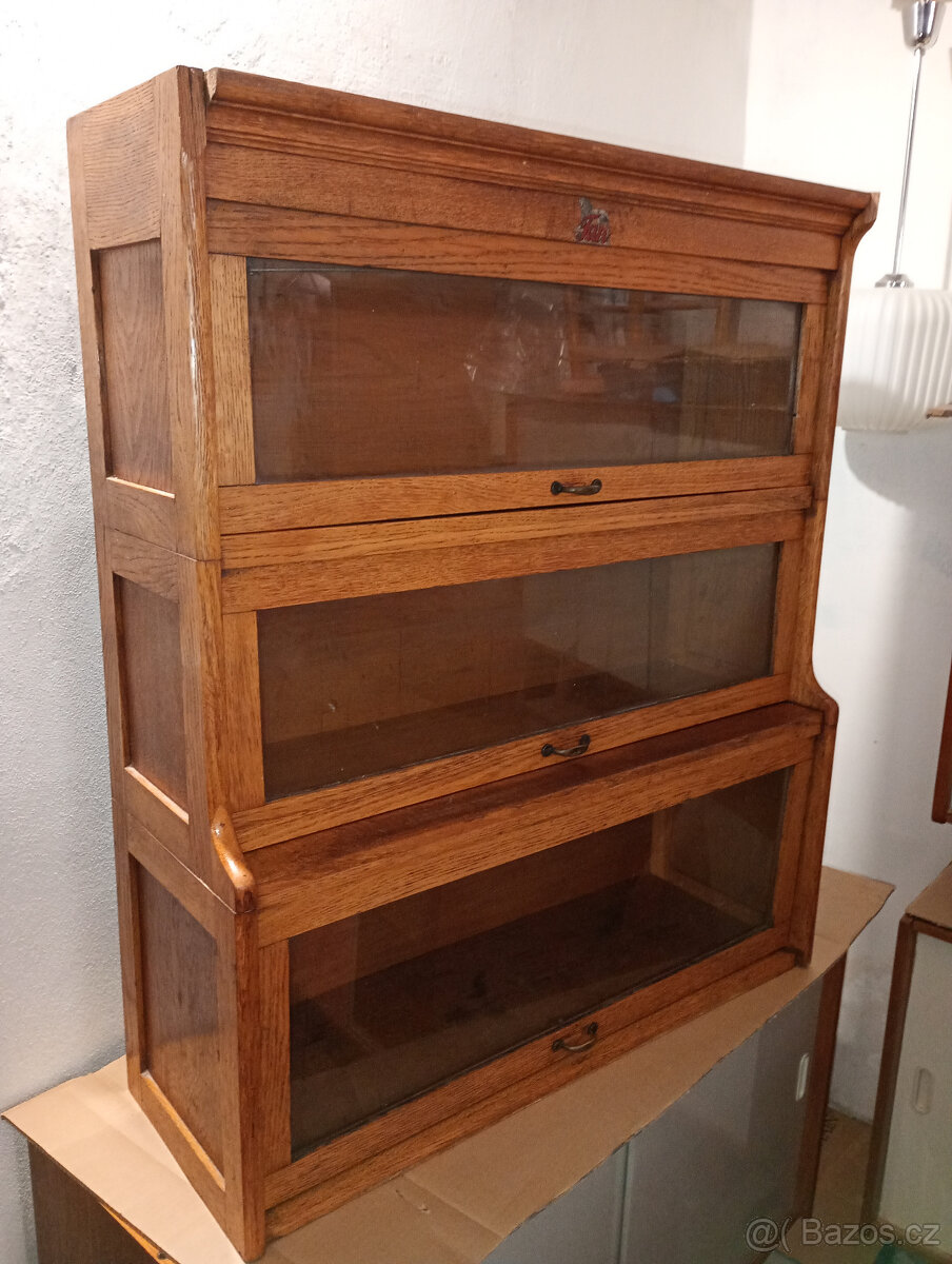 Americká knihovna příruční cca 1920 - 2