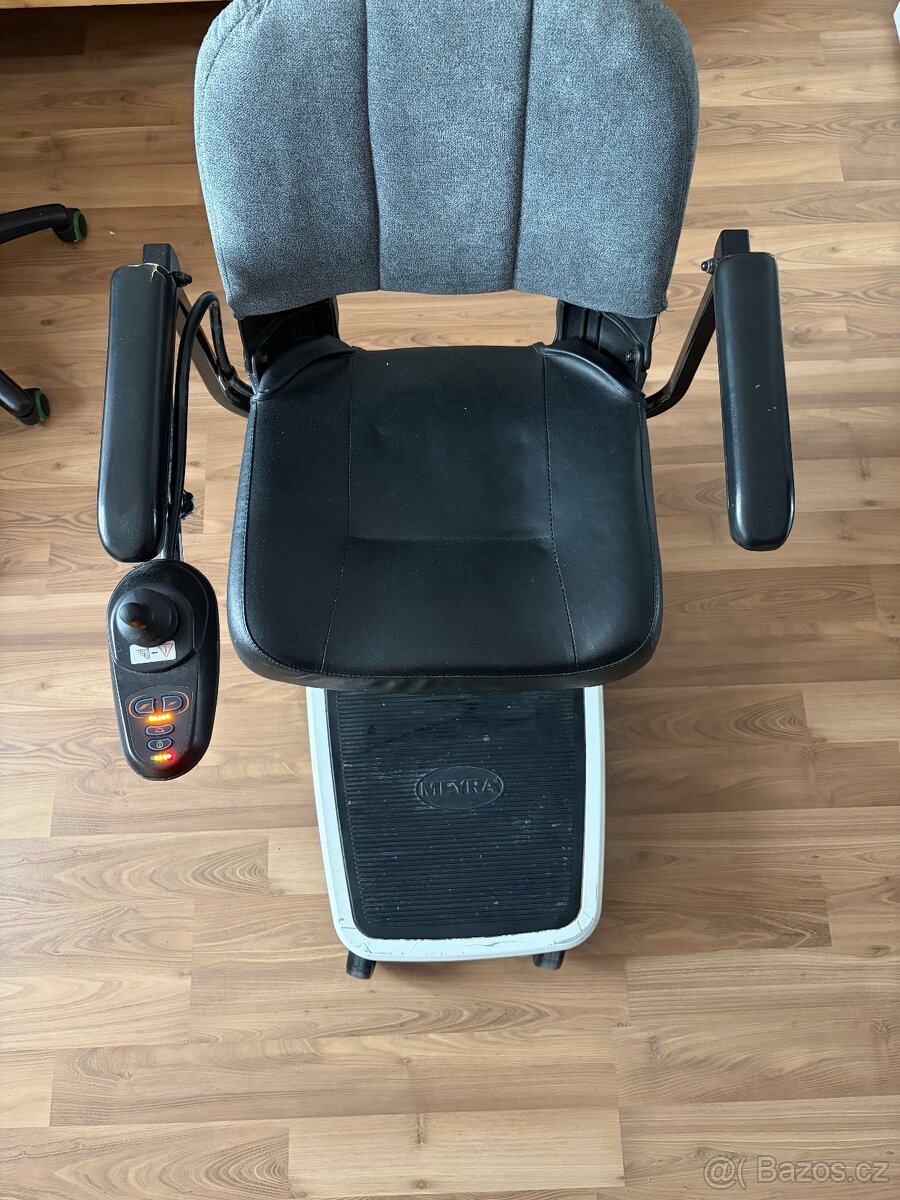 Elektrický invalidní vozík - 2