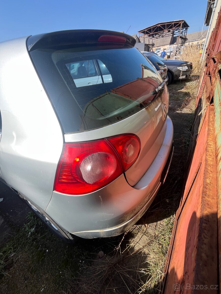 Náhradní díly Volkswagen Golf 5 - 2