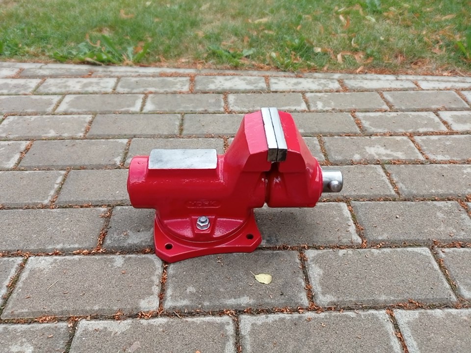 Svěrák York 100L - 2