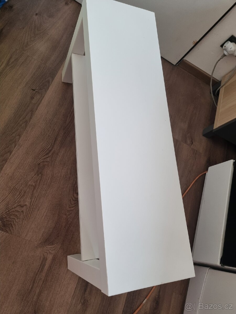 TV stolek - 2