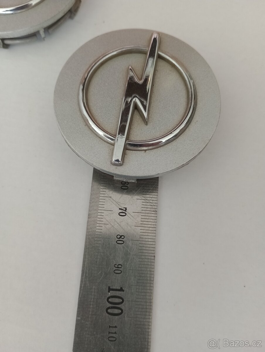 Krytky kol Opel - 2