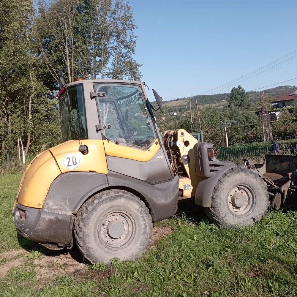 Čelní nakladač Ahlmann ax85 - 2
