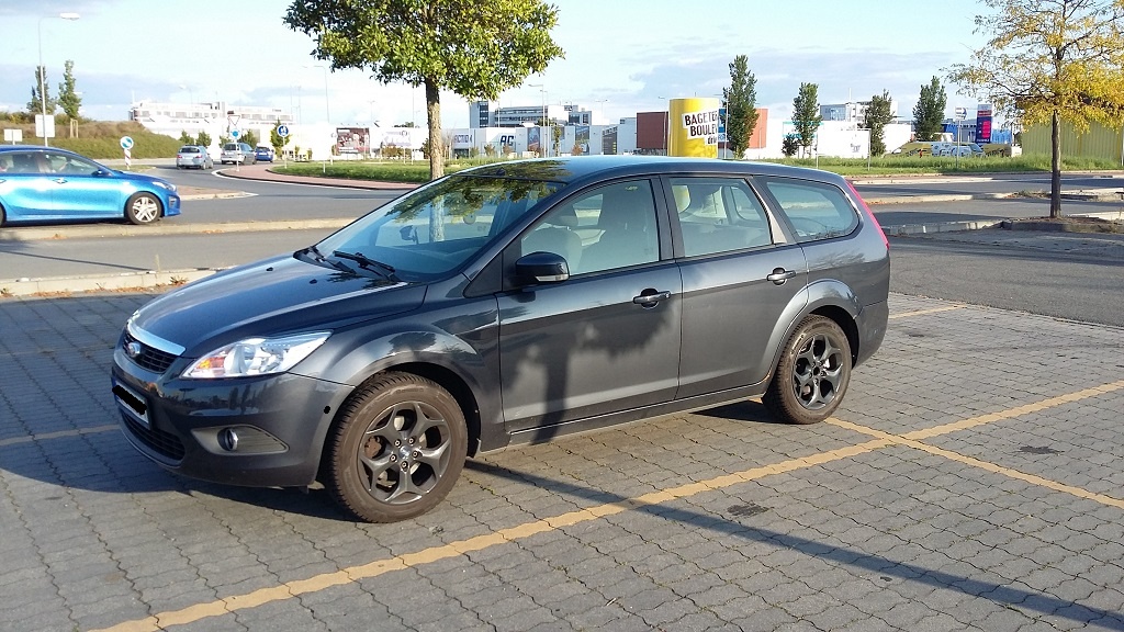 Prodám Ford Focus kombi, r.v. 2008, 1.6 benzín (74kW) - 2