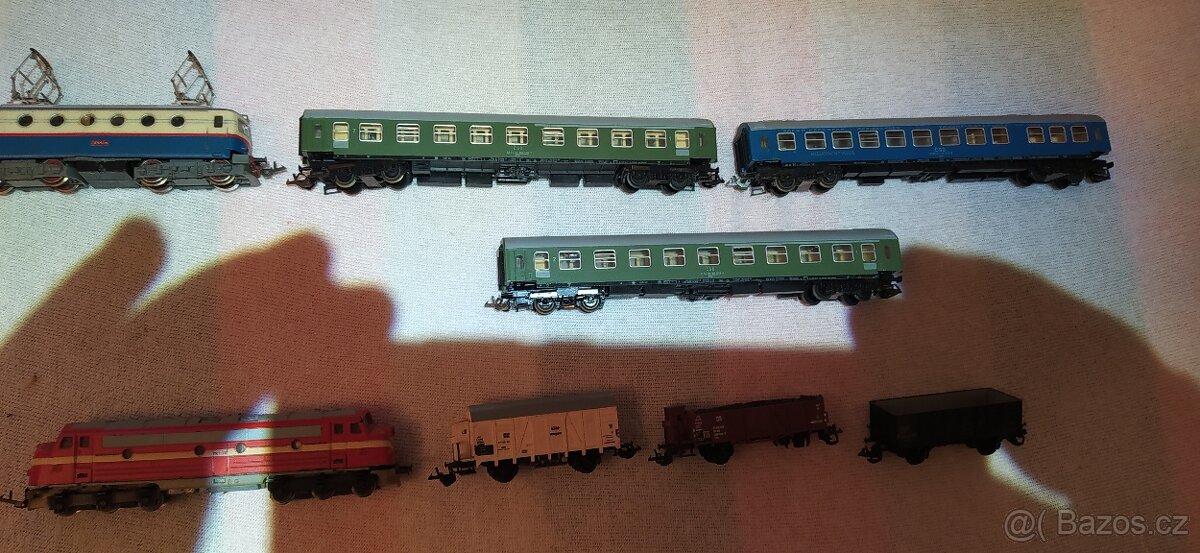 Prodám Vláčky TT s nádražím - 2