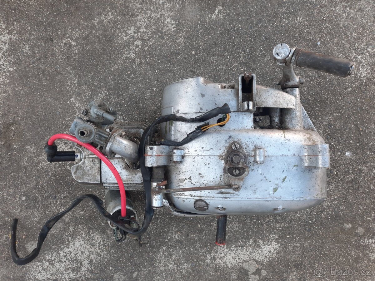 Motor jawa pionýr - 2