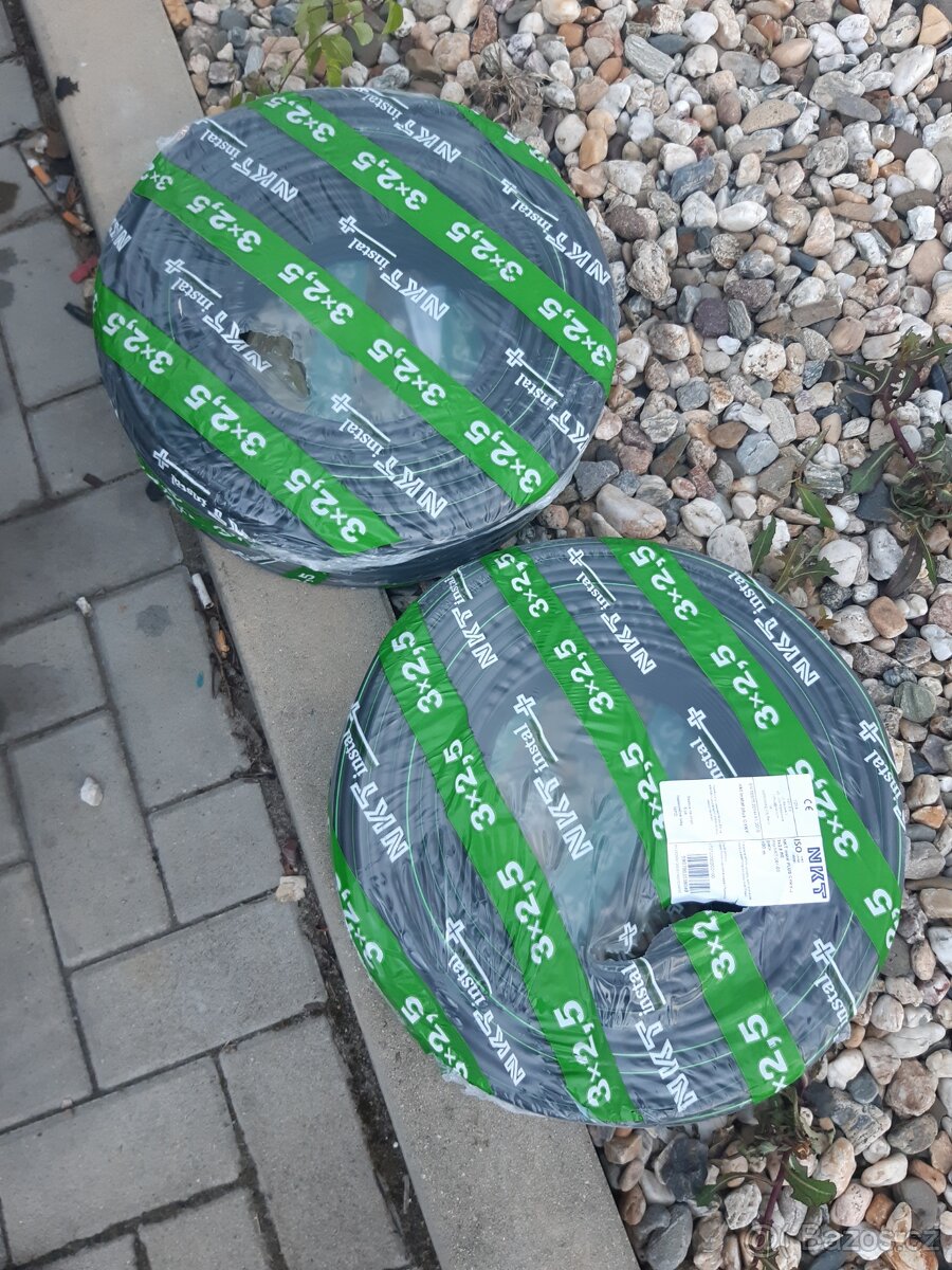 Kabely cyky J 3x2,5. - 2