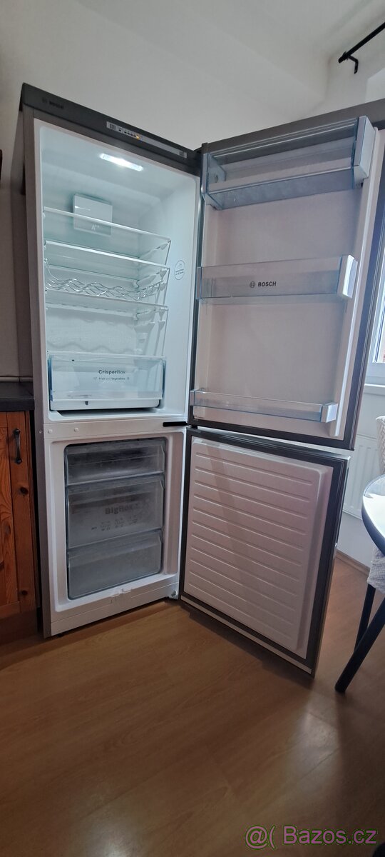 Lednice BOSCH KGN36VLED - 2