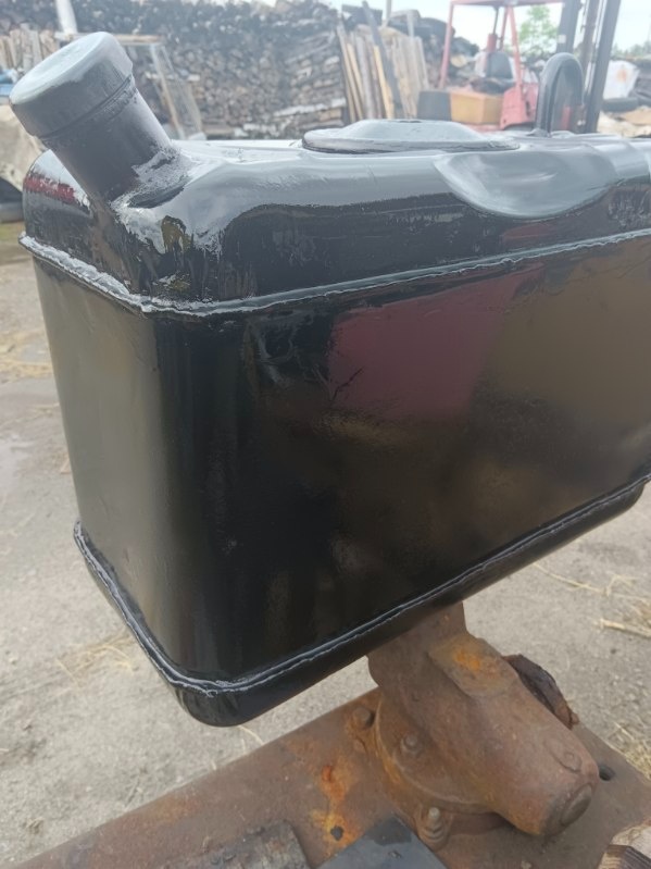 Olejova nadrz TATRA 815 - 2