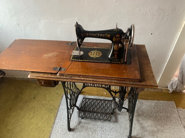 Šicí stroj Singer - 2