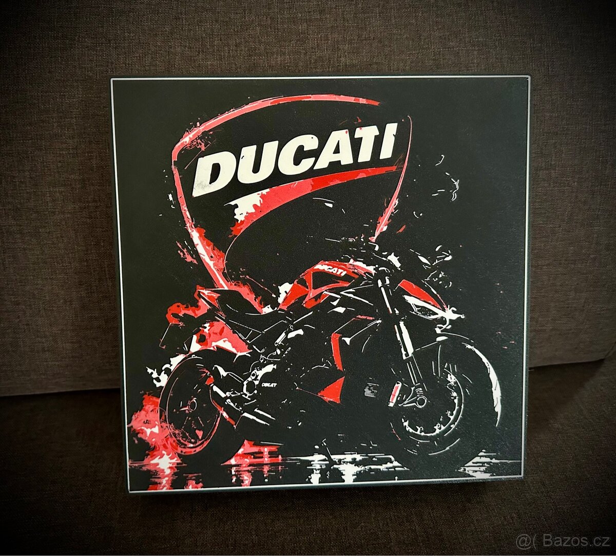 DUCATI STREETFIGHTER LIGHTBOX dekorace - 2