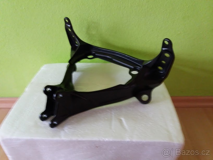 Suzuki gsxr 1000 lešení držák kapot - 2