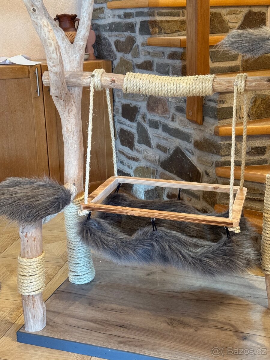 Nový kočičí strom - 2