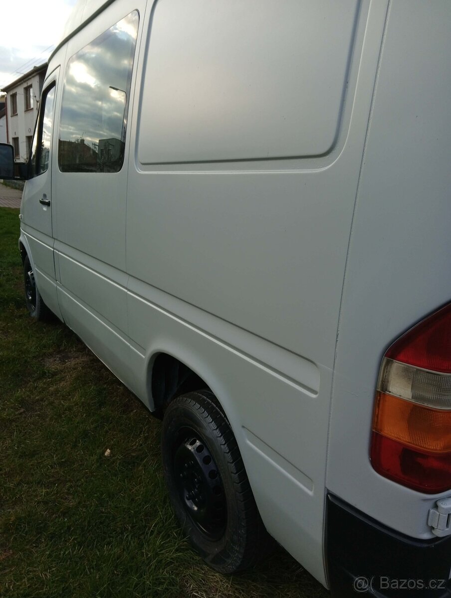 Mercedes Sprinter - 2