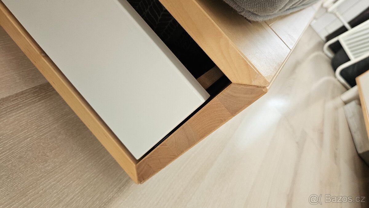 IKEA postel MANDAL bez čela - 2