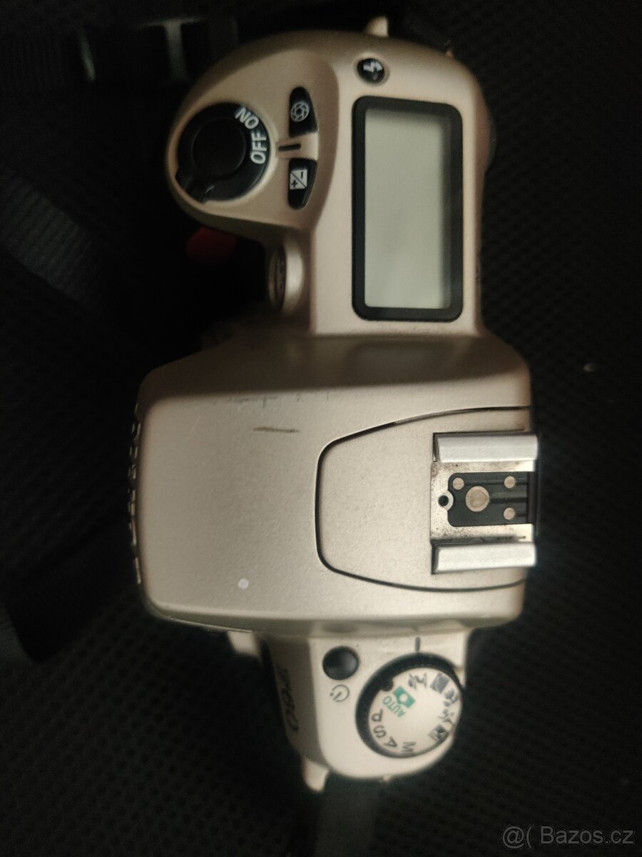 Nikon F60 bez objektivu - 2