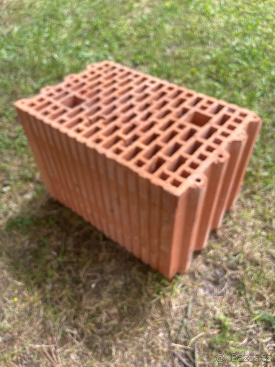 Zbytky ze stavby - 2