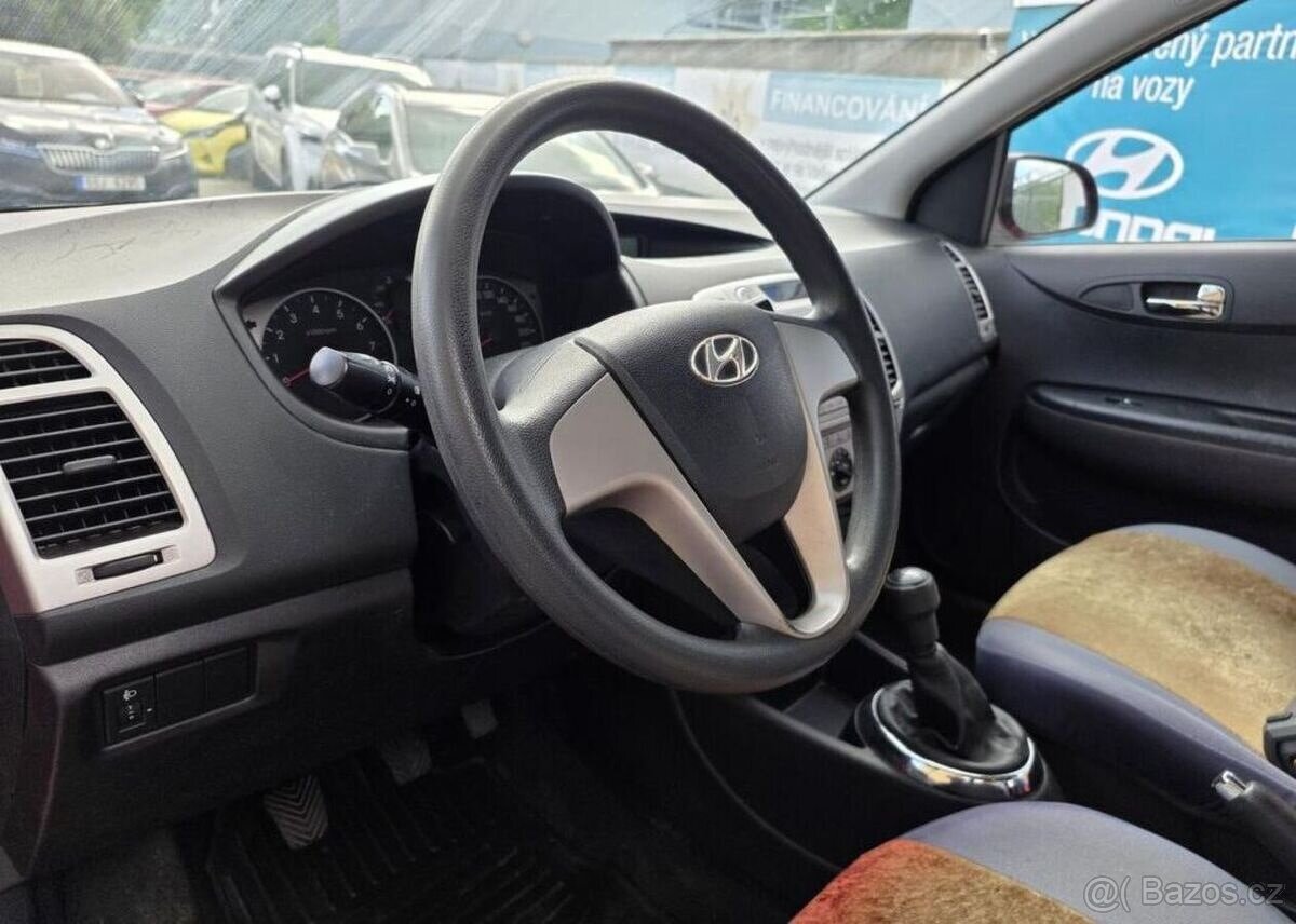 Hyundai i20 1.2-KLIMA-CENTRÁL - 2