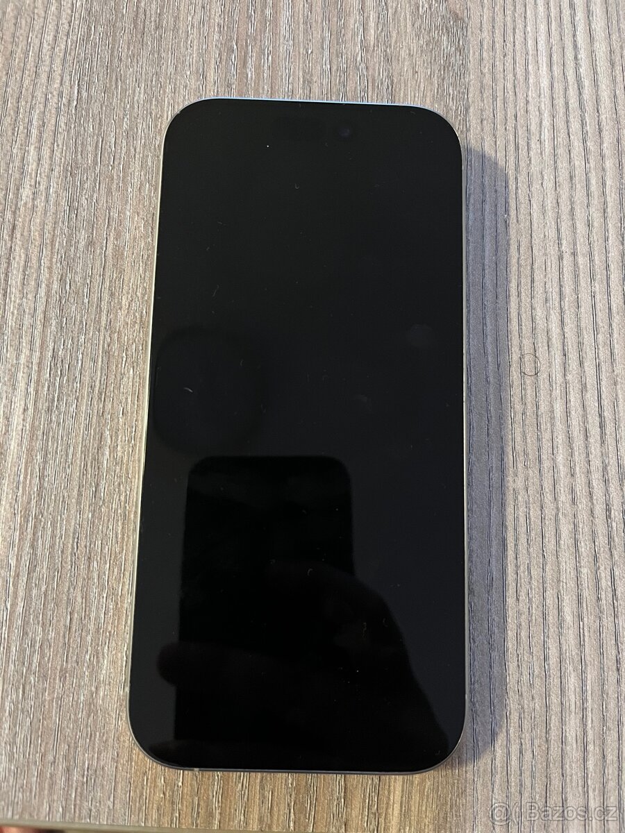 Apple iPhone 16 Pro - 2