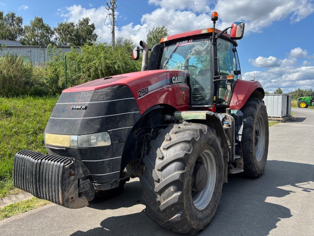 Kolový traktor Case Magnum 290 - 2
