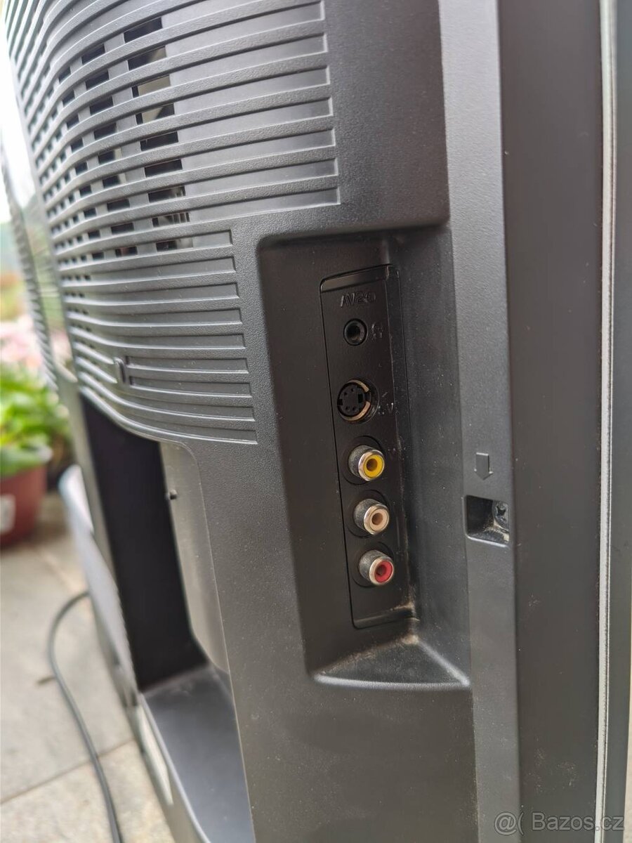 LCD televize 50cm PANASONIC, 5:4, nemá HDMI ani DVBT2 - 2