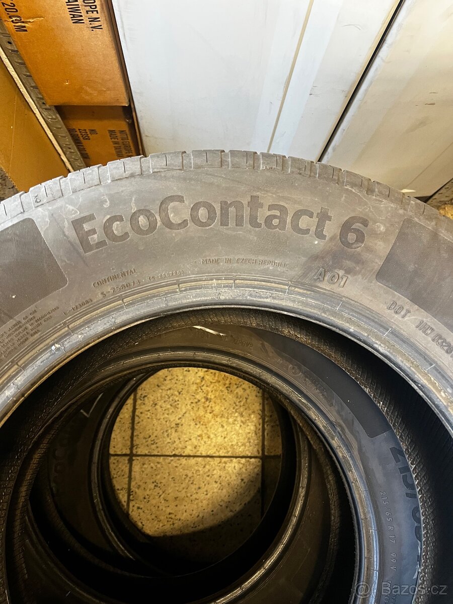 Letni pneu 215/65R17 V - 2