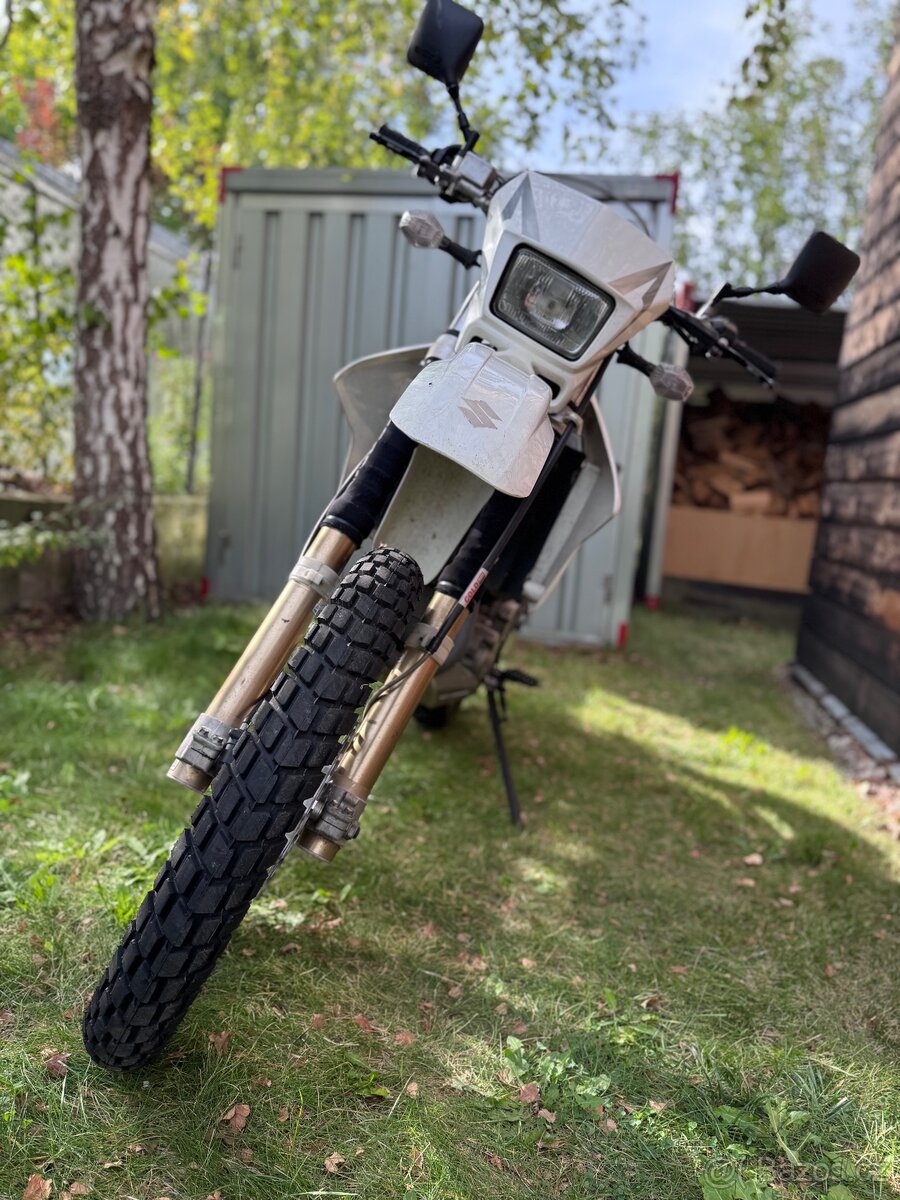 SUZUKI DRZ400S - 2
