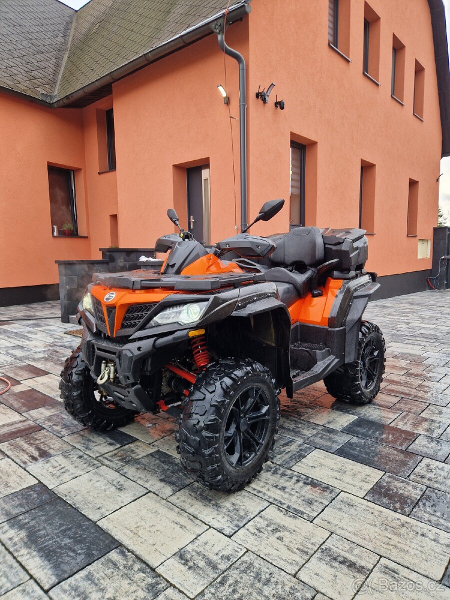 PRODÁM CTYRKOLKU CF MOTO 850 XC GLADIATOR ROK VÝROBY 2021