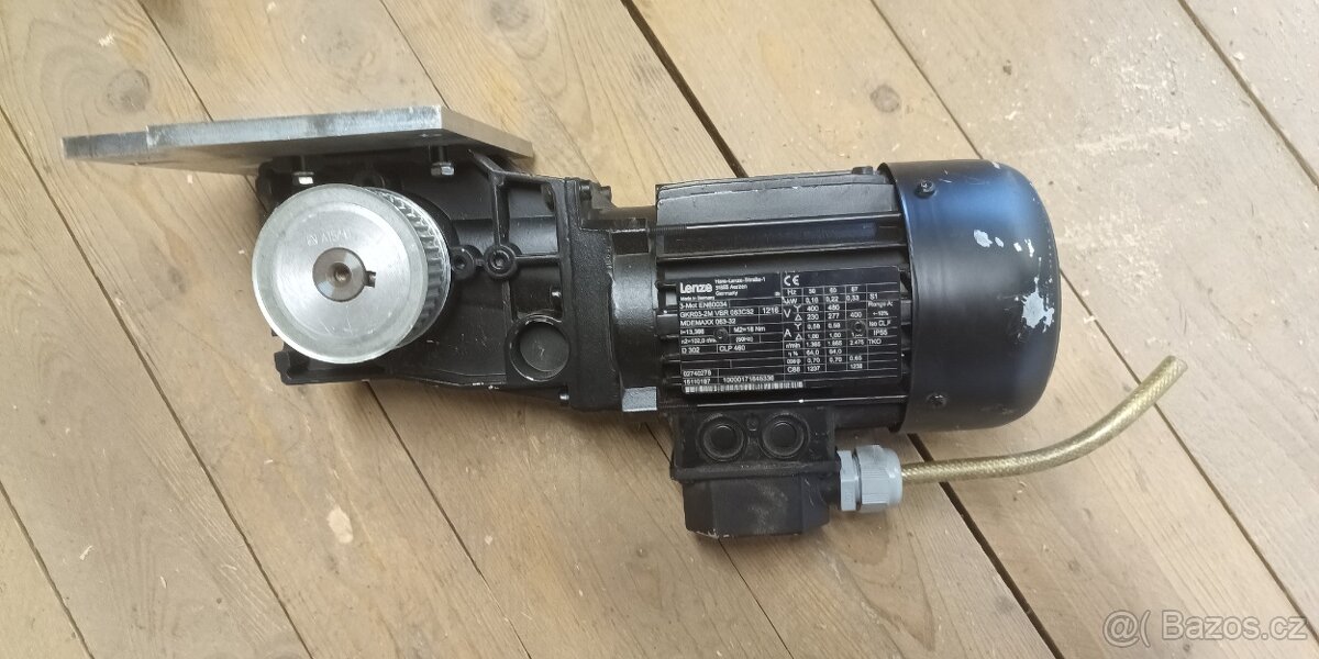 Elektromotor s převodovkou, obousměrný, 3 rychlosti - 2