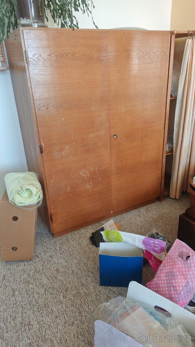 Skříň z laťovky - 2