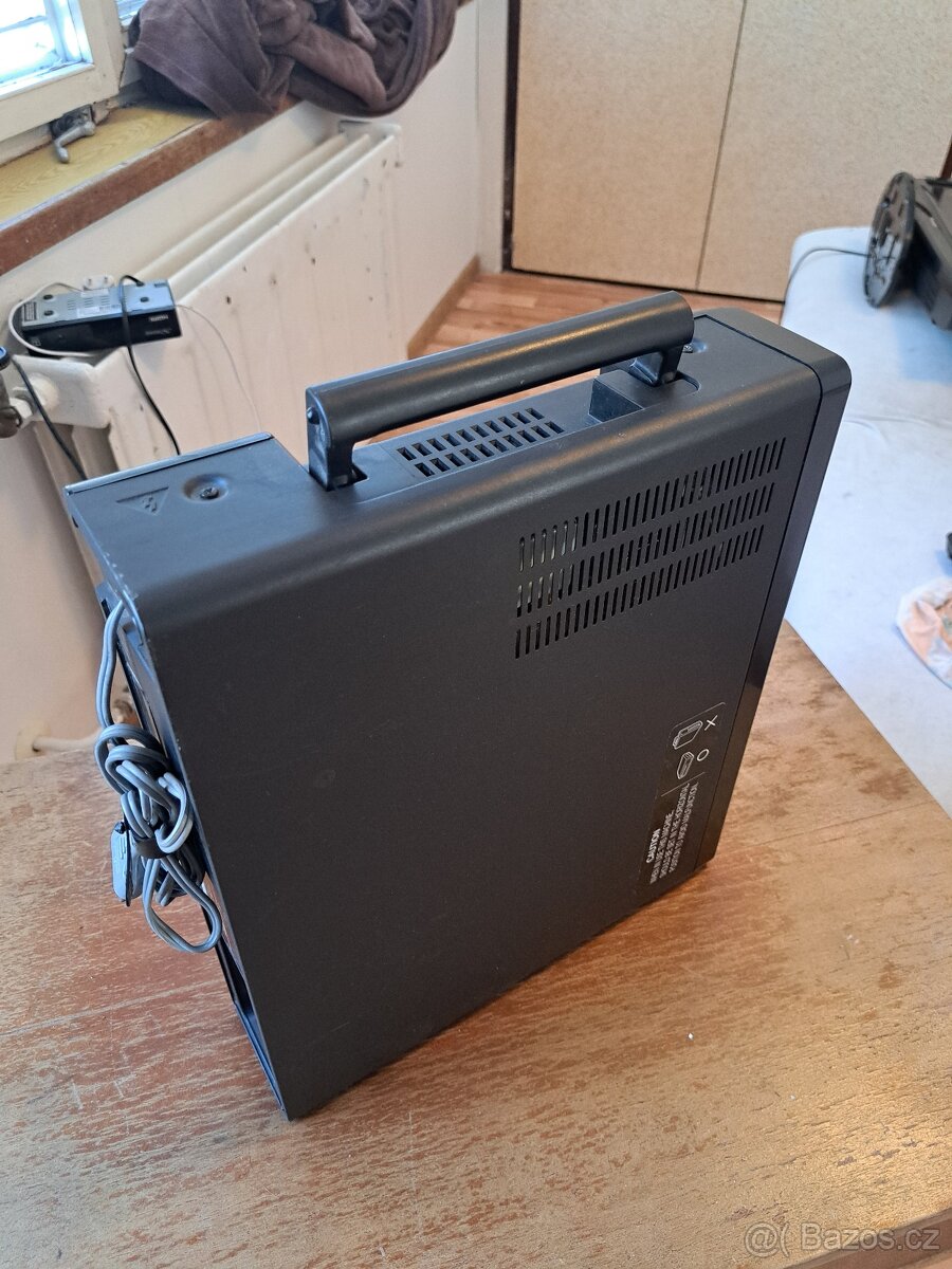 Toshiba po generálce + hromada kazet + DO - 2