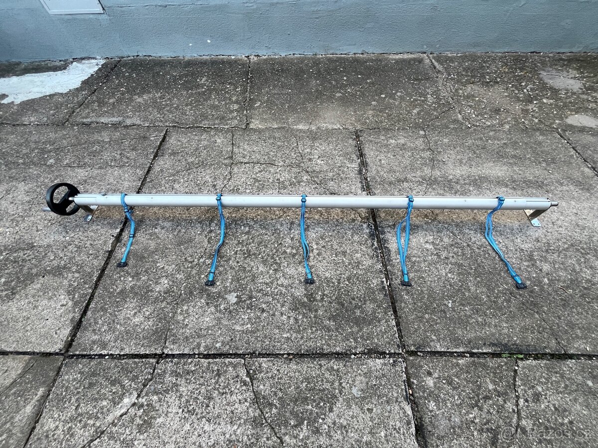 Navijeci tyc na plachtu na bazen - 2